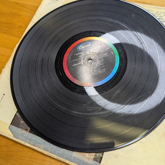 The Beatles 'Yesterday and Today' Vinyl Record *Damaged* - Picture 4 of 7